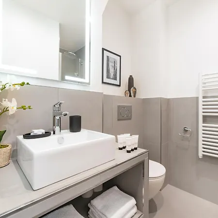 Livinparis - Luxury Ac 3 Bedrooms Le Louvre I Appartement