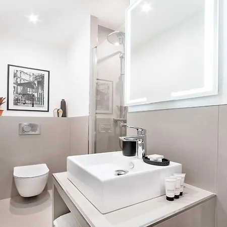 Livinparis - Luxury Ac 3 Bedrooms Le Louvre I * Paris